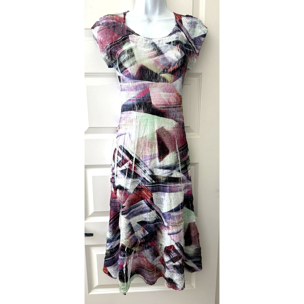 KOMAROV Medium Pleated Crinkle Midi Dress Geometric Purple Violet White Black